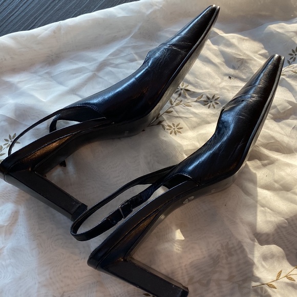 Enzo Angiolini square pumps with squared heel in size 6 1/2. Black leather. - Picture 5 of 11
